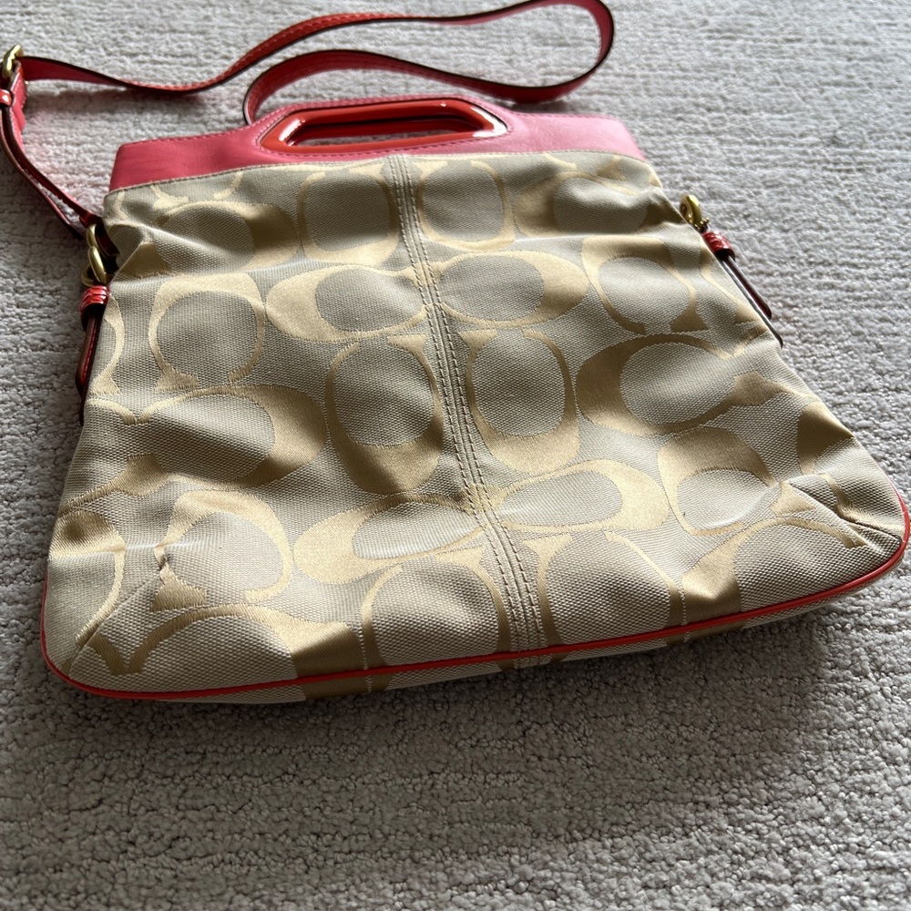New Coach crossbody purse - Picture 3 of 7